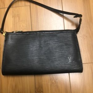 Louis Vuitton Epi leather purse